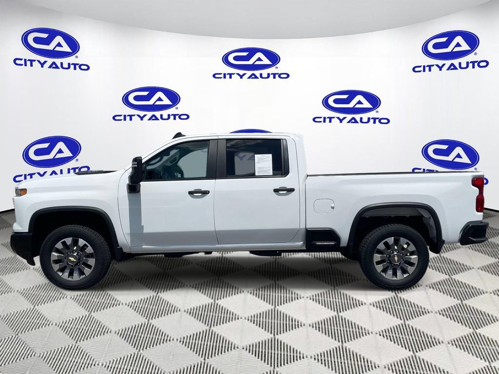 Used 2024 Chevrolet Silverado 2500 Custom w/ Custom Value Package AWD/4WD image 7