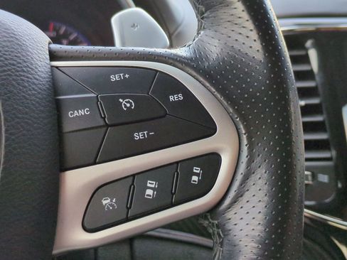 Used 2021 Jeep Grand Cherokee SRT image 31