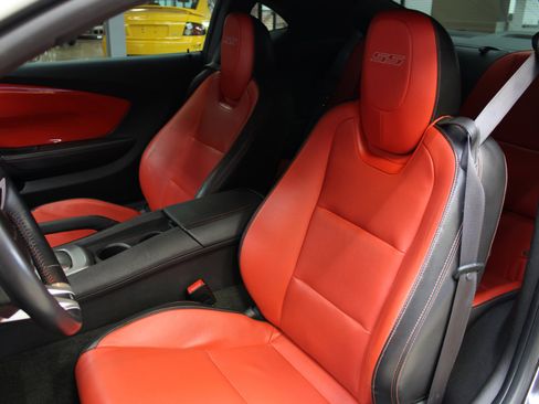 Used 2011 Chevrolet Camaro SS w/ RS Package image 38