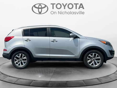 Used 2016 Kia Sportage LX w/ Option Group 017 FWD image 6