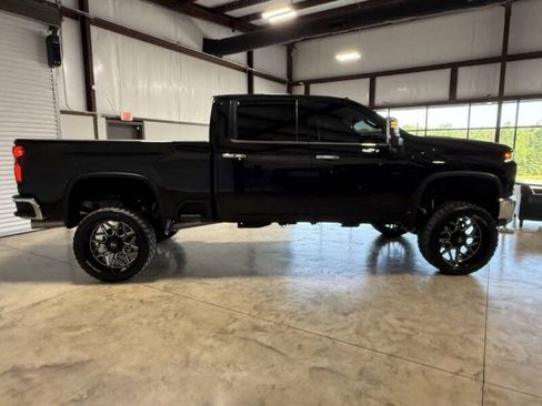 Used 2022 Chevrolet Silverado 2500 LTZ image 7