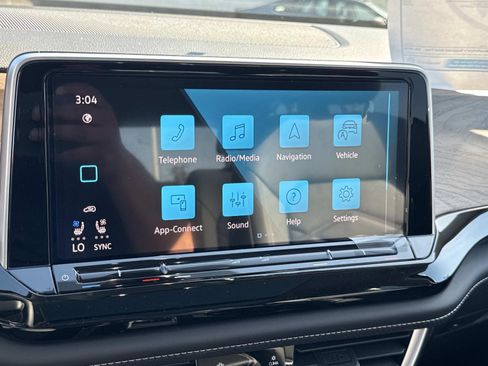 New 2026 Volkswagen Atlas SE FWD image 22