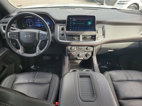 Used 2024 Chevrolet Suburban RST image 9