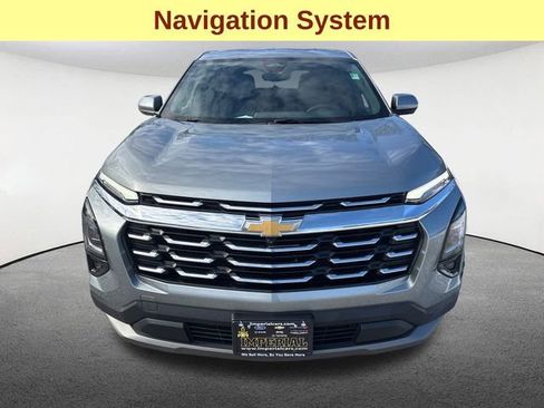 Used 2025 Chevrolet Equinox LT w/ Safety and Technology Package image 4