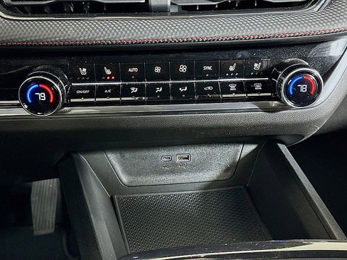 Used 2025 Chevrolet Equinox RS w/ Safety and Technology Package image 18