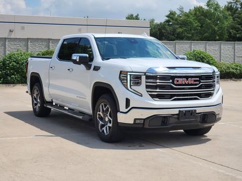 Used 2025 GMC Sierra 1500 SLT AWD/4WD image 3
