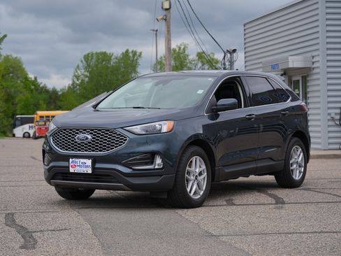 Used 2024 Ford Edge SEL w/ Convenience Package AWD/4WD image 8
