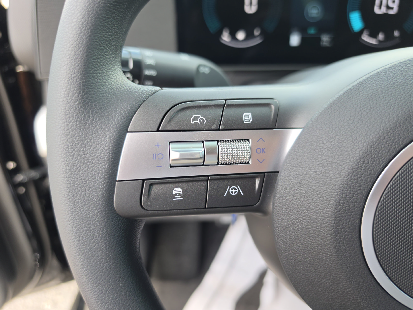 New 2027 Hyundai Kona SE FWD image 28