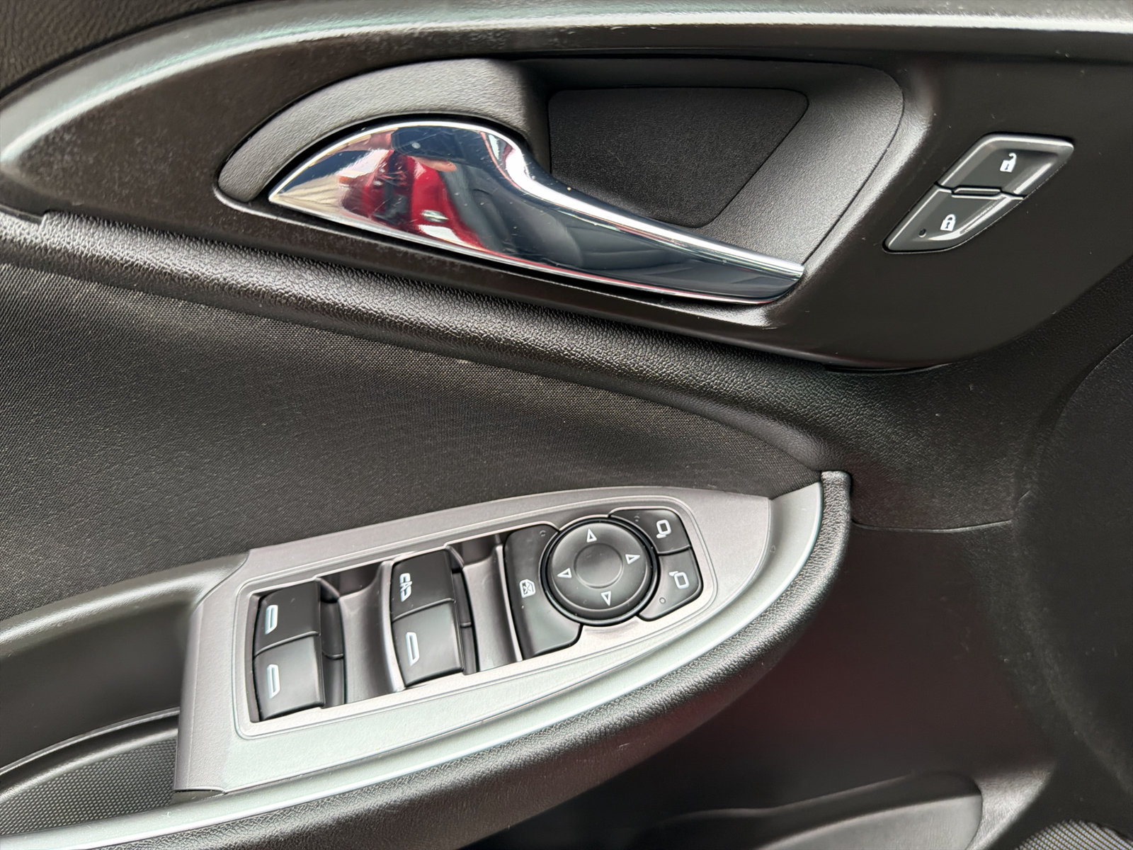 Used 2024 Chevrolet Malibu LT FWD image 16