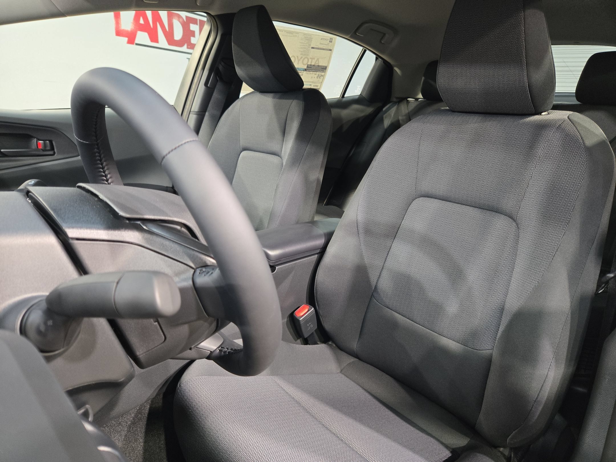 New 2027 Toyota Prius LE FWD image 16