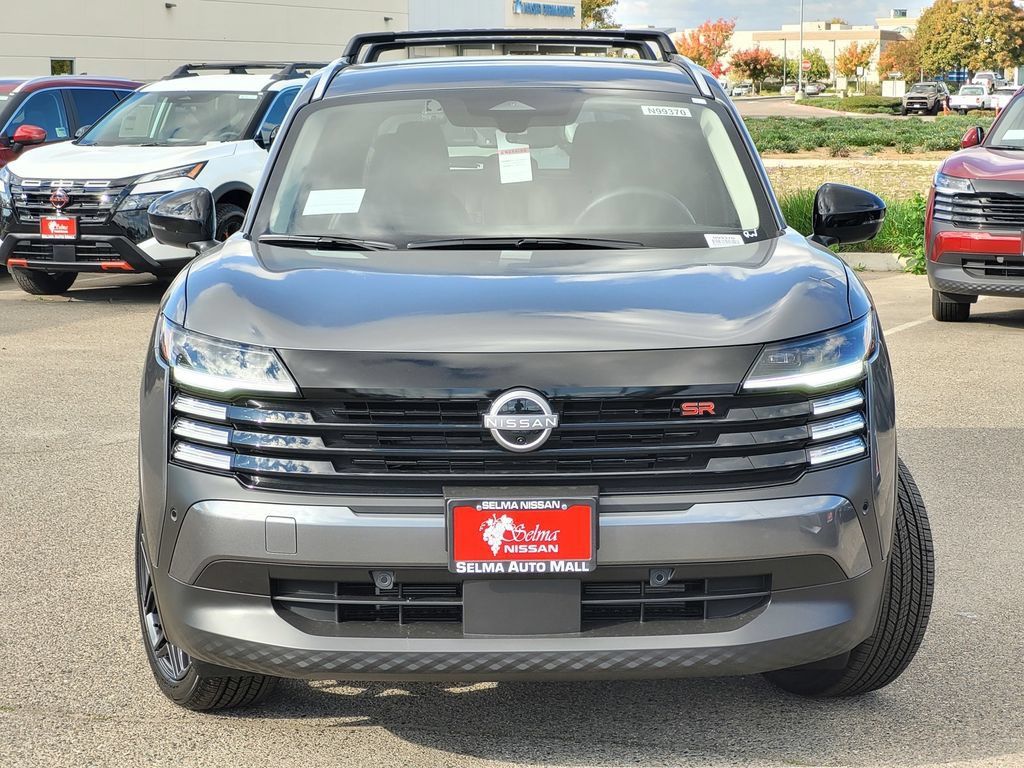 New 2026 Nissan Kicks SR w/ Illumination Package FWD image 2