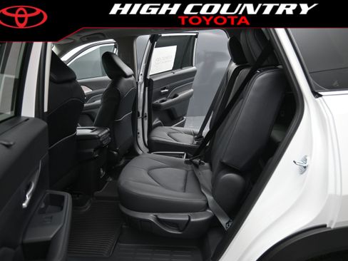 New 2026 Toyota Grand Highlander FWD image 13