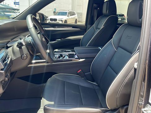 Used 2026 Cadillac Escalade Sport w/ Touring Package AWD/4WD image 6