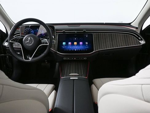 Used 2025 Mercedes-Benz E 350 Sedan image 17