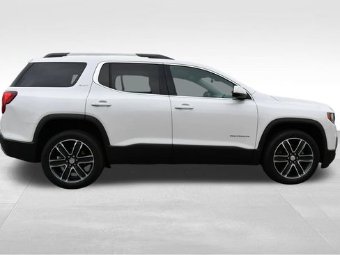 Used 2023 GMC Acadia SLT w/ Technology Package AWD/4WD image 9