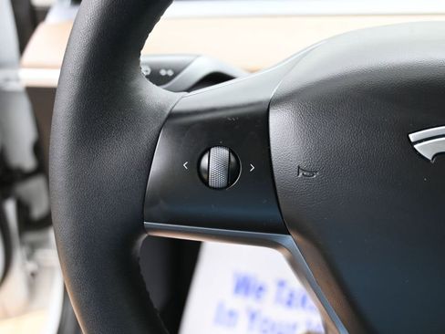 Used 2023 Tesla Model 3 Standard Range RWD image 16