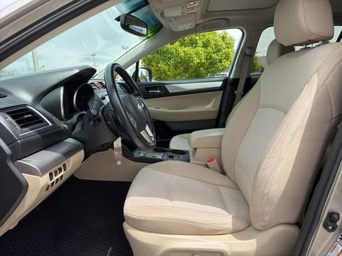 Used 2016 Subaru Outback 2.5i Premium AWD/4WD image 9