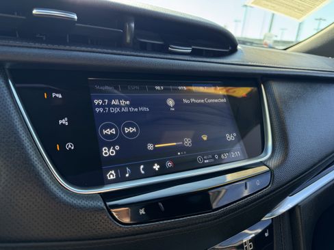 Used 2023 Cadillac XT6 Luxury w/ LPO, Floor Liner Package image 39