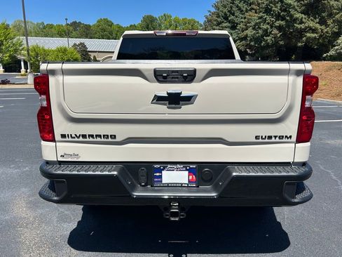 New 2026 Chevrolet Silverado 1500 Custom Trail Boss w/ LPO, Dark Essentials Package AWD/4WD image 18