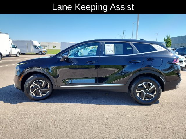 Used 2023 Kia Sportage LX AWD/4WD image 4