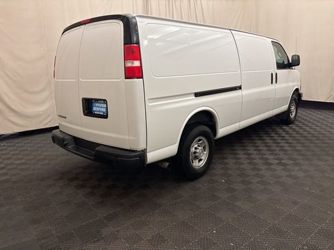 Used 2023 Chevrolet Express 3500 Extended w/ Driver Convenience Package image 6