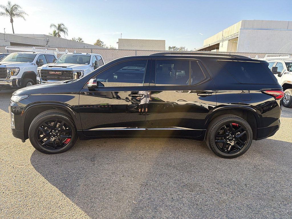 Used 2023 Chevrolet Traverse Premier w/ Redline Edition FWD image 8