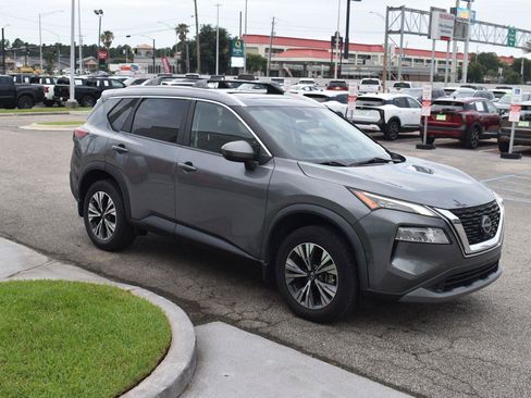 Used 2023 Nissan Rogue SV w/ SV Premium B Package FWD image 15