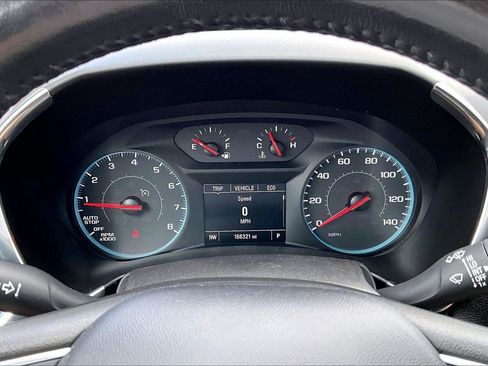 Used 2018 Chevrolet Equinox LT FWD image 21