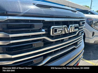 New 2026 GMC Sierra 1500 AT4 w/ LPO, Black Badging Package