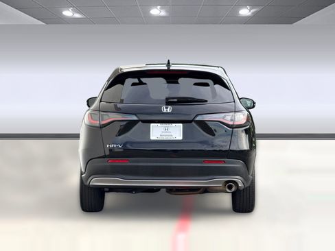 Certified 2023 Honda HR-V Sport image 9