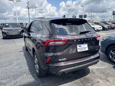 Certified 2023 Ford Escape ST-Line w/ Tech Pack #1 image 7