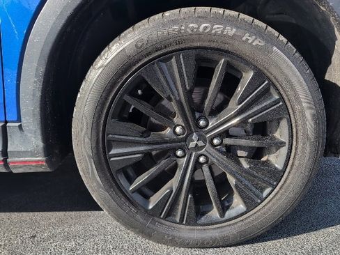 Used 2019 Mitsubishi Eclipse Cross LE image 9