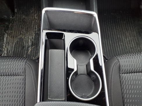 Used 2025 Chevrolet Equinox LT image 16