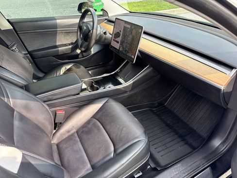 Used 2020 Tesla Model 3 Long Range AWD/4WD image 13