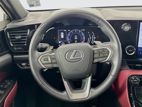 Used 2023 Lexus NX 250 FWD image 21