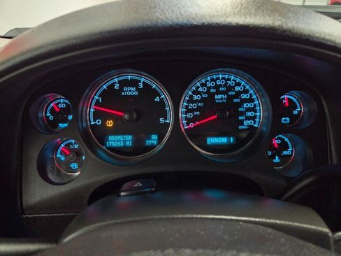 Used 2011 GMC Sierra 2500 SLT w/ SLT Convenience Package image 44