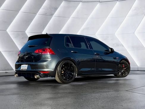 Used 2017 Volkswagen GTI S image 8
