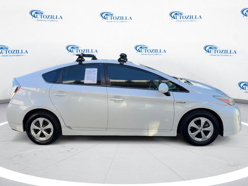 Used 2013 Toyota Prius FWD image 6