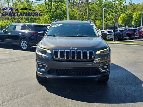 Used 2022 Jeep Cherokee Limited AWD/4WD image 4