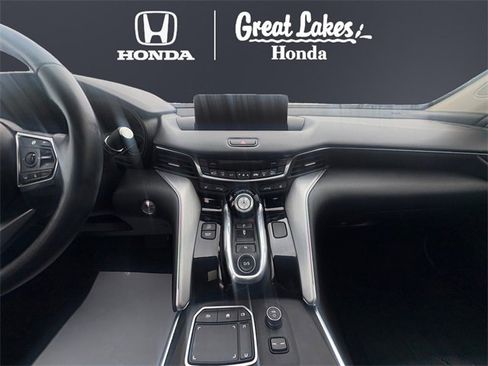 Used 2022 Acura TLX w/ Technology Package image 11
