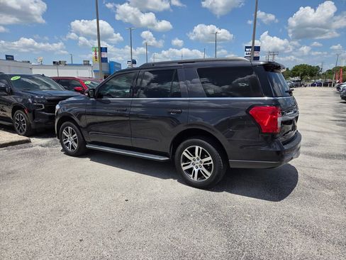 Used 2022 Ford Expedition XLT RWD image 11