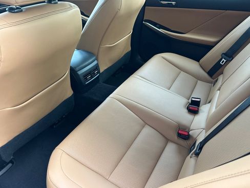 Used 2014 Lexus IS 250 image 15