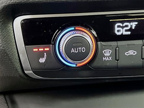 Used 2024 Audi Q3 2.0T Premium Plus image 20