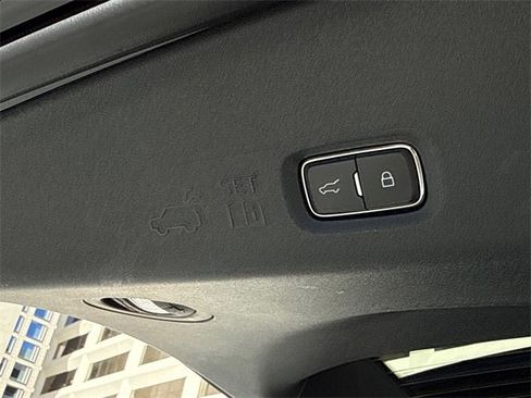 New 2025 Lincoln Navigator L Reserve image 13