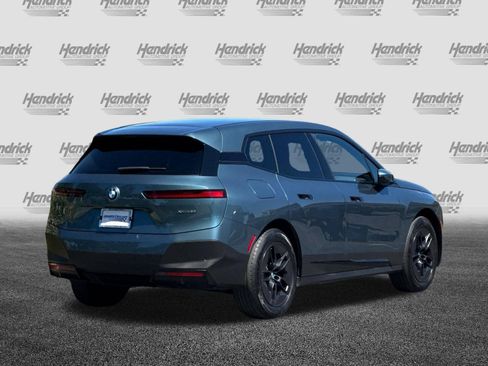 Used 2024 BMW iX xDrive50 AWD/4WD image 5