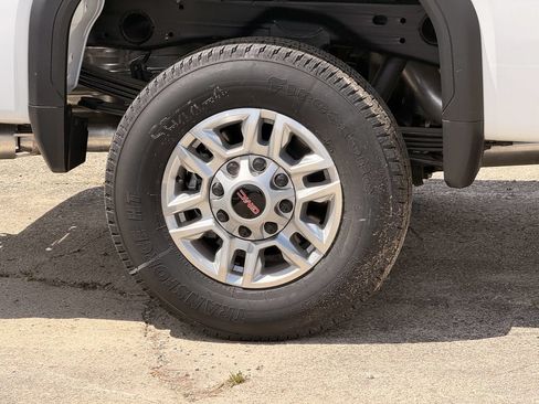 New 2025 GMC Sierra 2500 Pro w/ 1SA Pro Safety Plus Package AWD/4WD image 10