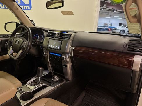 Used 2018 Toyota 4Runner Limited image 29