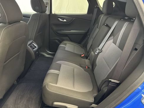 Certified 2025 Chevrolet Blazer LT FWD image 12