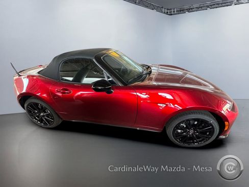 New 2026 MAZDA MX-5 Miata Club w/ Interior Package RWD image 3