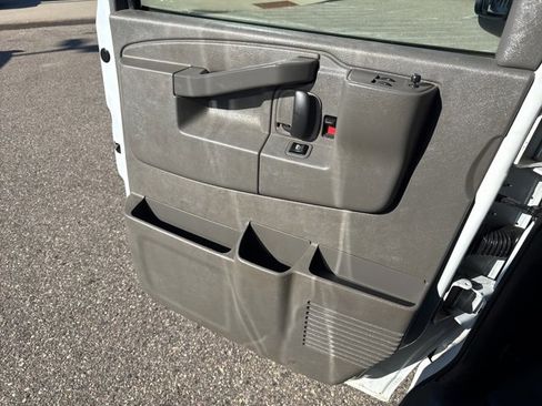 Used 2017 Chevrolet Express 3500 LS w/ Cold Climate Package image 17